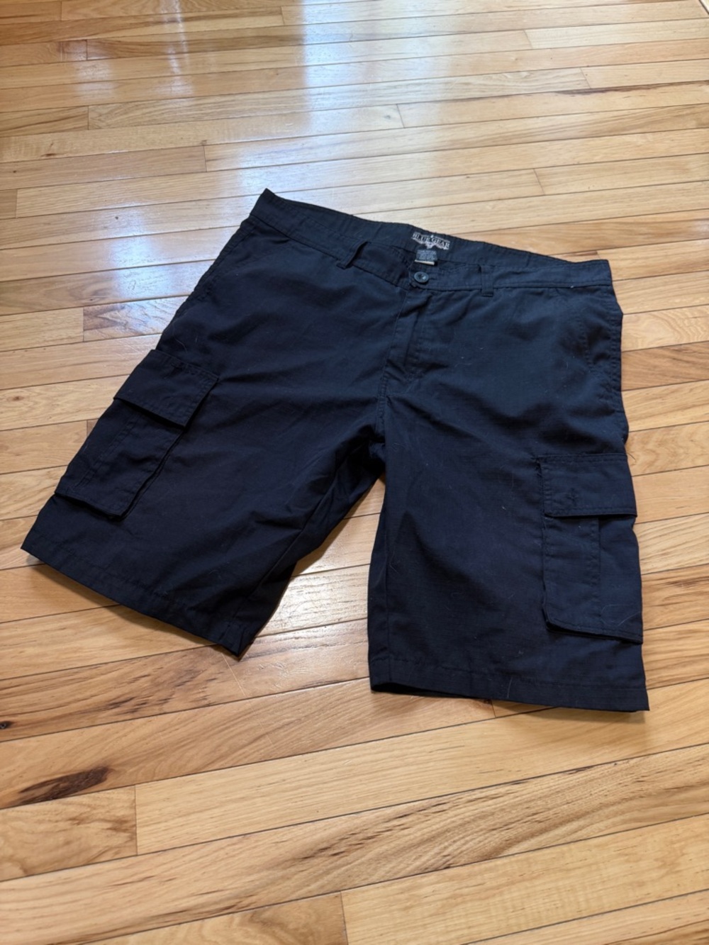 Men's Black Cargo Shorts with Utility Pockets Size 38 - Picture 2 of 7